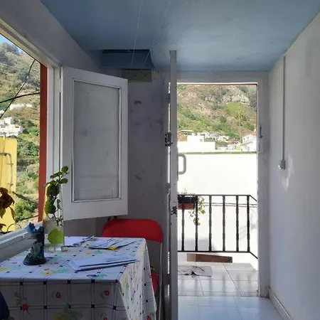 Casa En Centrica Turismo De Ciudad Y Bosques Apartmán Teror